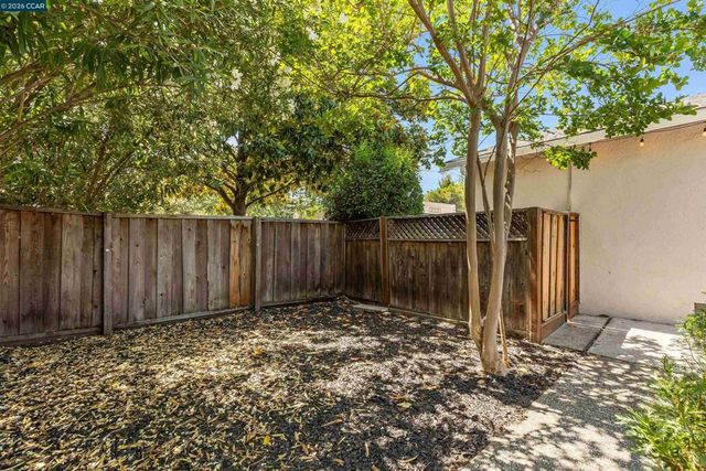 616 Minert Rd, Walnut Creek, CA 94598