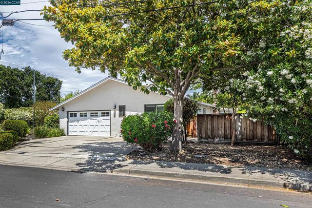616 Minert Rd, Walnut Creek, CA 94598