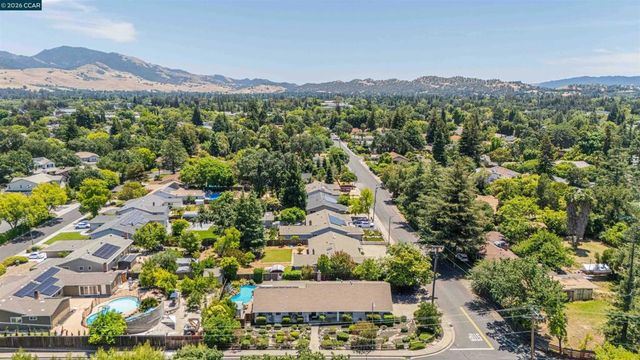 616 Minert Rd, Walnut Creek, CA 94598
