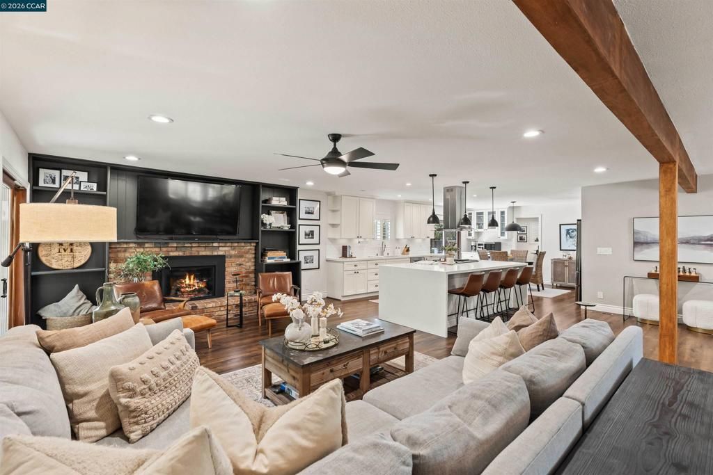 616 Minert Rd, Walnut Creek, CA 94598
