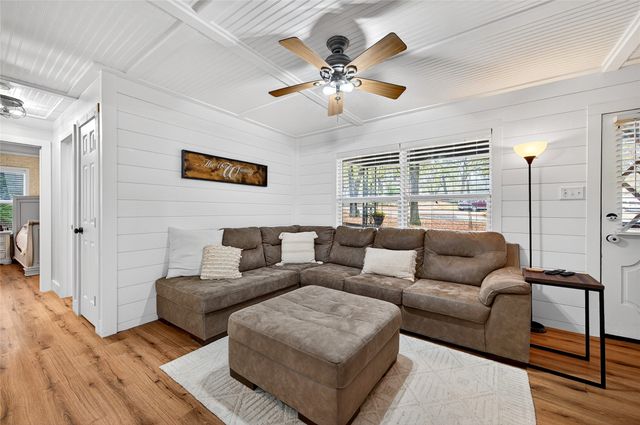 1115 Oakridge Drive, Denison, TX 75020