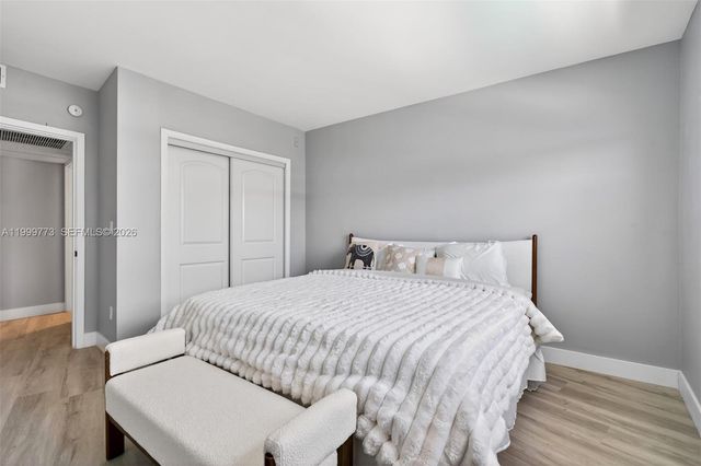 2500 Diana Dr 216, Hallandale Beach, FL 33009