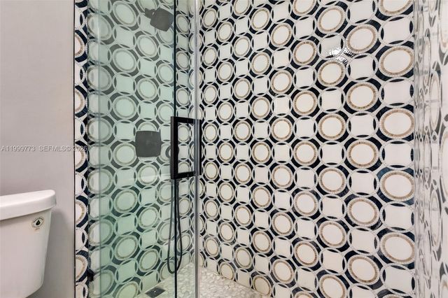 2500 Diana Dr 216, Hallandale Beach, FL 33009