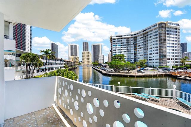 2500 Diana Dr 216, Hallandale Beach, FL 33009