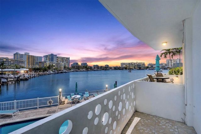 2500 Diana Dr 216, Hallandale Beach, FL 33009