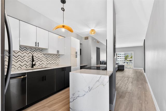 2500 Diana Dr 216, Hallandale Beach, FL 33009