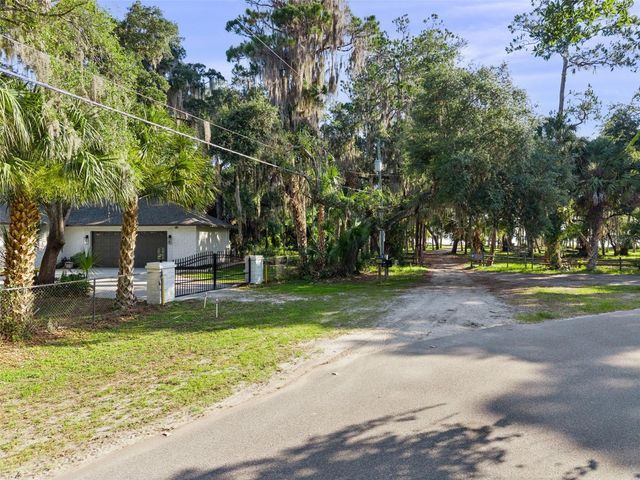 2380 FORT LANE ROAD, Geneva, FL 32732