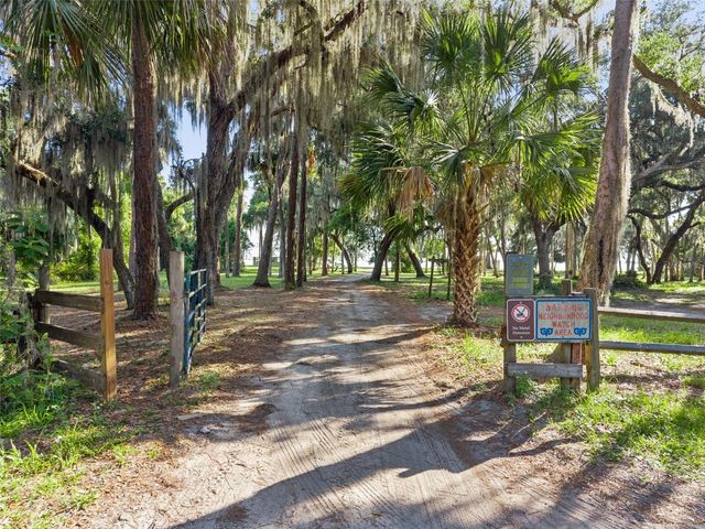 2380 FORT LANE ROAD, Geneva, FL 32732