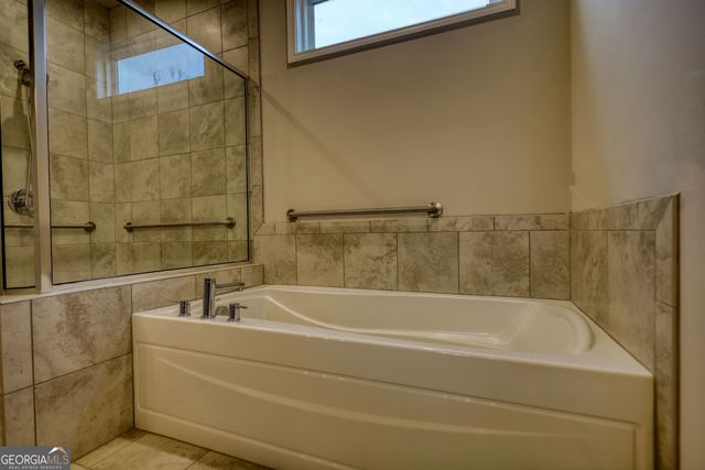 1011 Slip Path, Greensboro, GA 30642