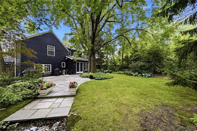 55 Meadowbrook Road, Amherst, NY 14221