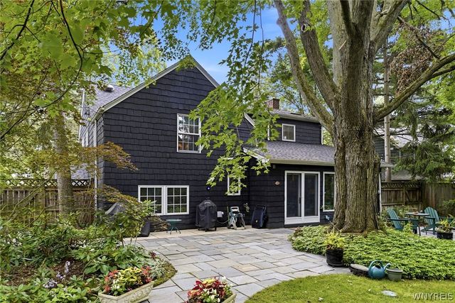 55 Meadowbrook Road, Amherst, NY 14221
