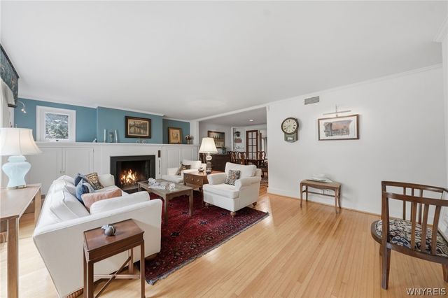 55 Meadowbrook Road, Amherst, NY 14221