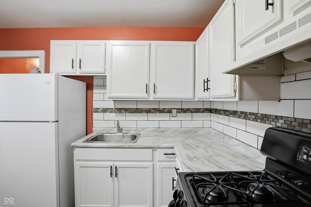 2941 E Brookside Avenue, Indianapolis, IN 46218