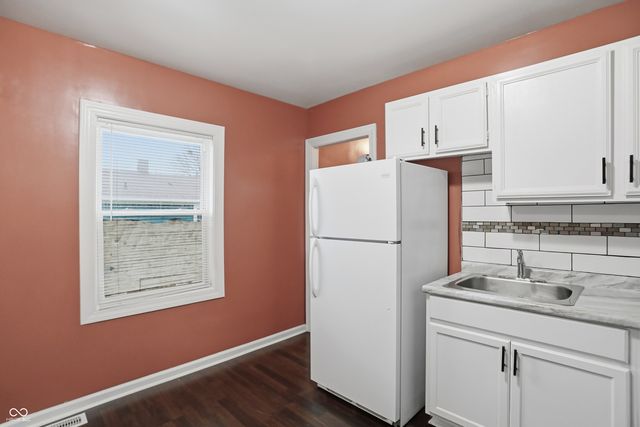 2941 E Brookside Avenue, Indianapolis, IN 46218