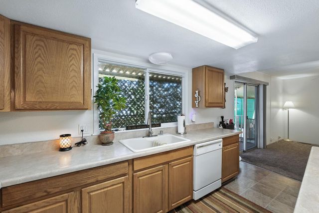 221 W Herndon Avenue # 87, Pinedale, CA 93650