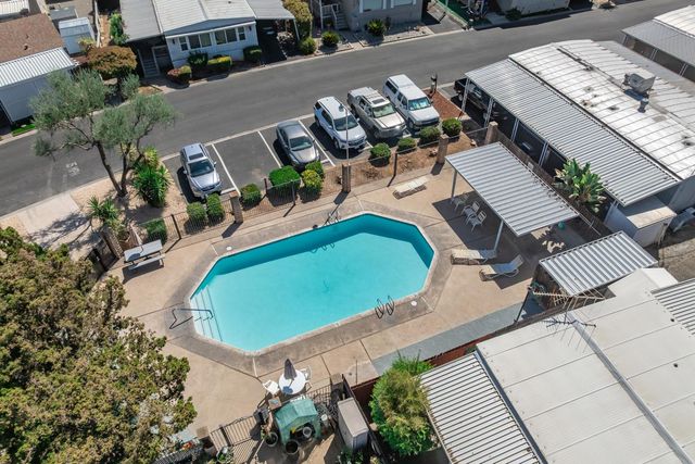 221 W Herndon Avenue # 87, Pinedale, CA 93650