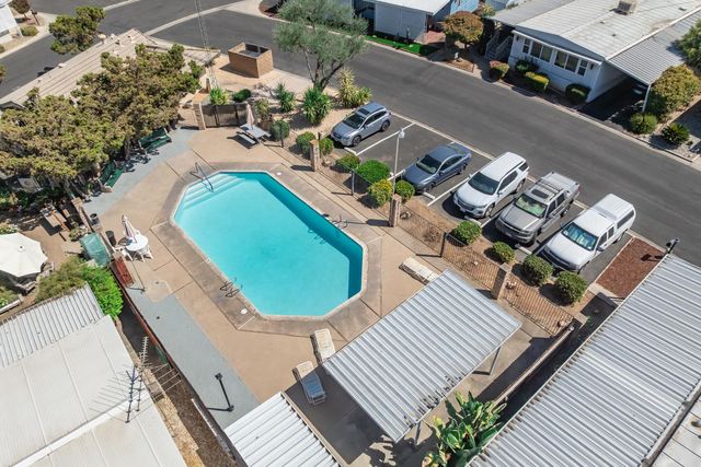 221 W Herndon Avenue # 87, Pinedale, CA 93650