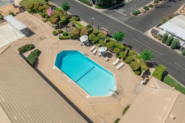 221 W Herndon Avenue # 87, Pinedale, CA 93650