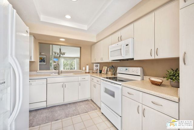 133 Desert Falls Court, Palm Desert, CA 92211