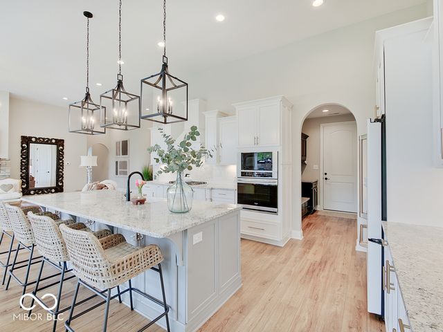 4358 Eagleridge Lane, Zionsville, IN 46077