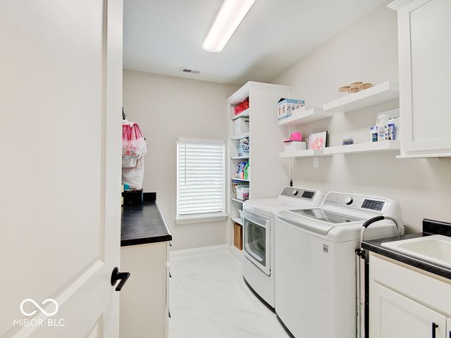 4358 Eagleridge Lane, Zionsville, IN 46077