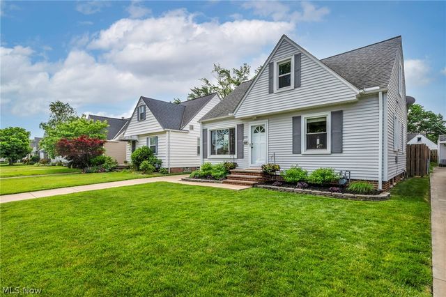 2699 Lincoln Avenue, Parma, OH 44134