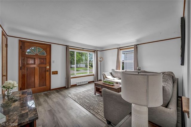 2699 Lincoln Avenue, Parma, OH 44134