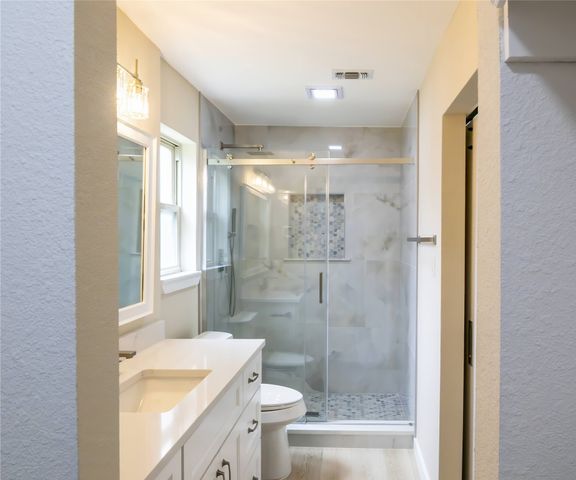 8237 Saint Patrick Street, North Richland Hills, TX 76180