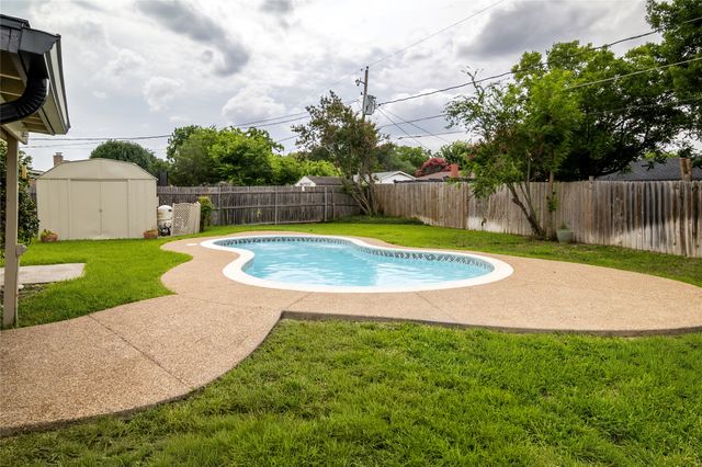 8237 Saint Patrick Street, North Richland Hills, TX 76180