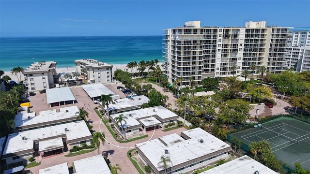 1900 BENJAMIN FRANKLIN DRIVE V11, Sarasota, FL 34236