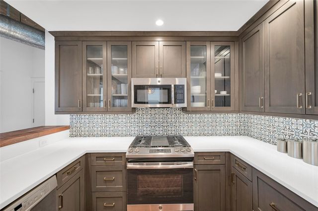 204 Travis Street 4A, Houston, TX 77002