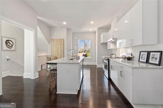 456 Parkway Drive NE 6, Atlanta, GA 30308