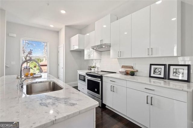 456 Parkway Drive NE 6, Atlanta, GA 30308