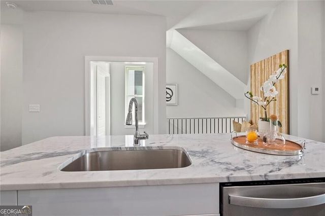 456 Parkway Drive NE 6, Atlanta, GA 30308