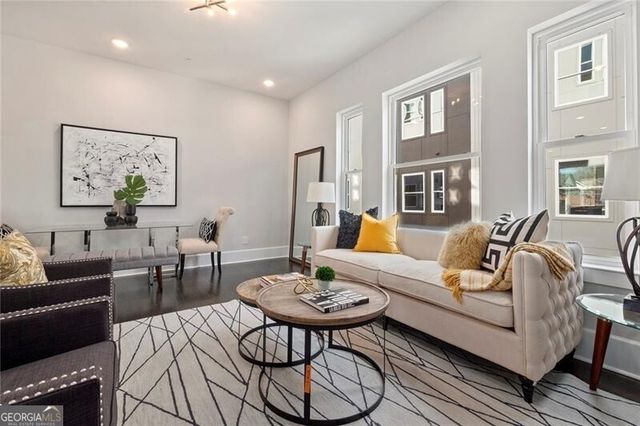 456 Parkway Drive NE 6, Atlanta, GA 30308