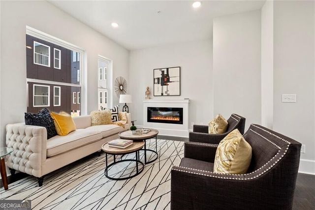 456 Parkway Drive NE 6, Atlanta, GA 30308