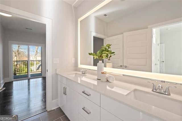 456 Parkway Drive NE 6, Atlanta, GA 30308