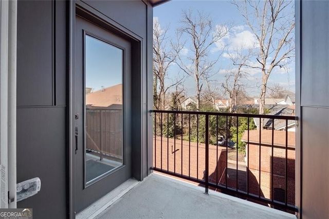 456 Parkway Drive NE 6, Atlanta, GA 30308