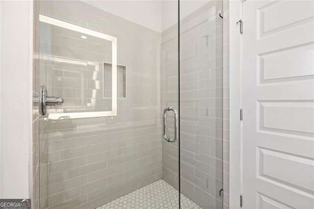 456 Parkway Drive NE 6, Atlanta, GA 30308