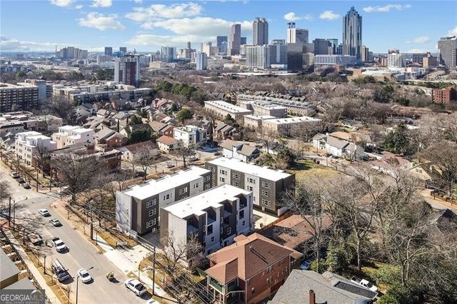 456 Parkway Drive NE 6, Atlanta, GA 30308