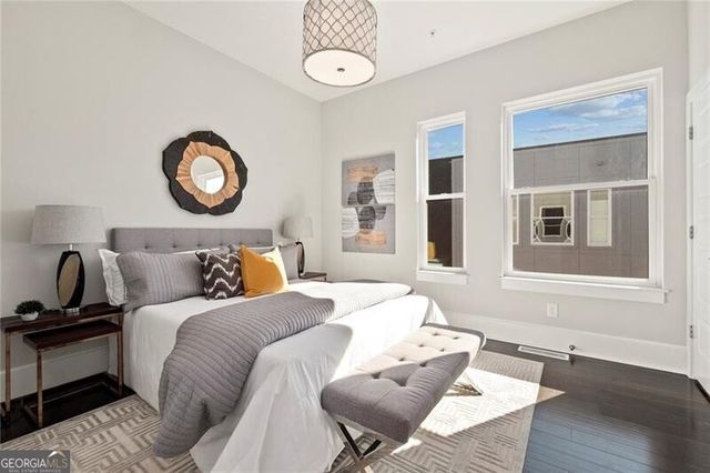 456 Parkway Drive NE 6, Atlanta, GA 30308