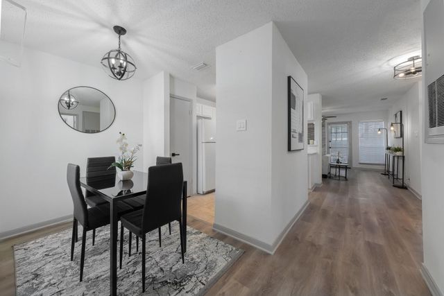 5981 Arapaho Road 305, Dallas, TX 75248