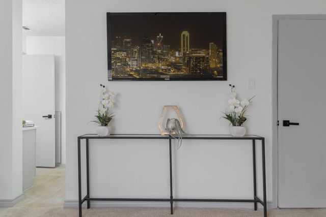 5981 Arapaho Road 305, Dallas, TX 75248