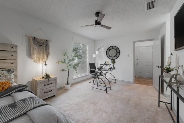 5981 Arapaho Road 305, Dallas, TX 75248