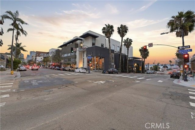 941 W Hawthorn 9, San Diego, CA 92101