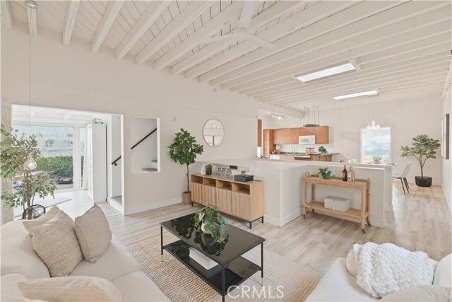 941 W Hawthorn 9, San Diego, CA 92101