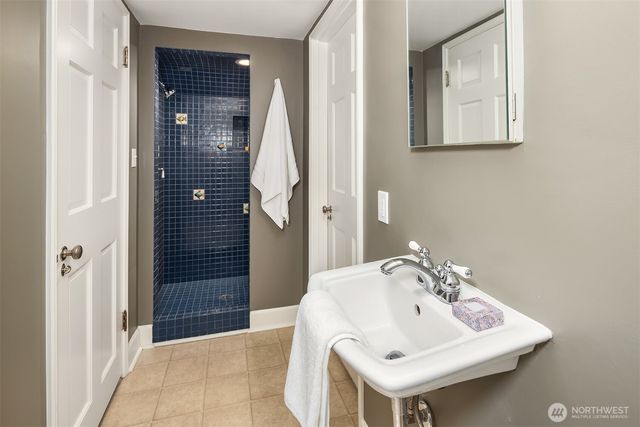 818 E Edgar Street, Seattle, WA 98102