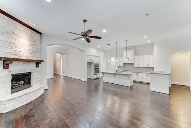 4723 Trickle Creek Court, Fulshear, TX 77441