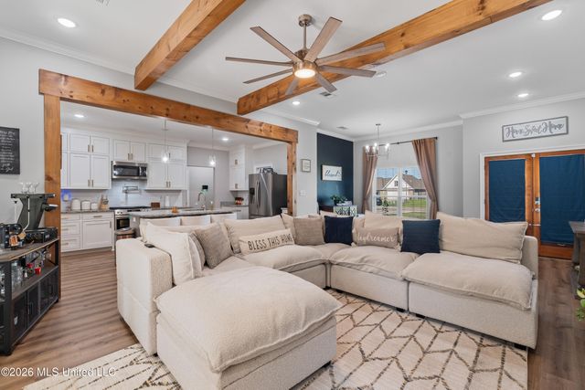 31 Berwick, Petal, MS 39465