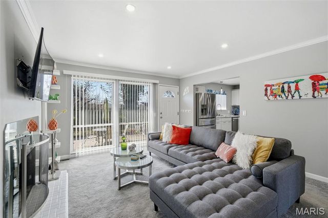 3630 Estates Drive, Florissant, MO 63033